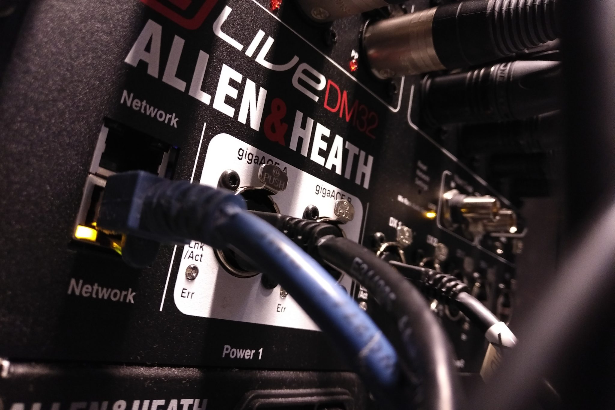 Axel Latta - Audio Engineer - live sound